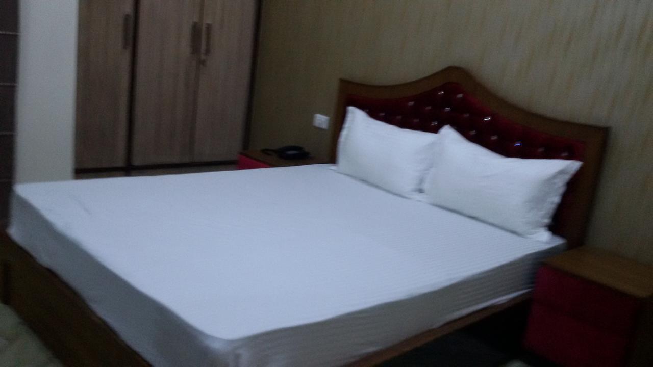 Hotel Royal International นิวเดลี ภายนอก รูปภาพ