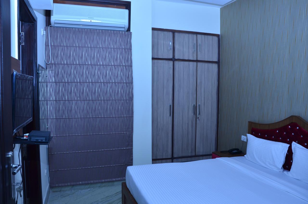 Hotel Royal International นิวเดลี ภายนอก รูปภาพ