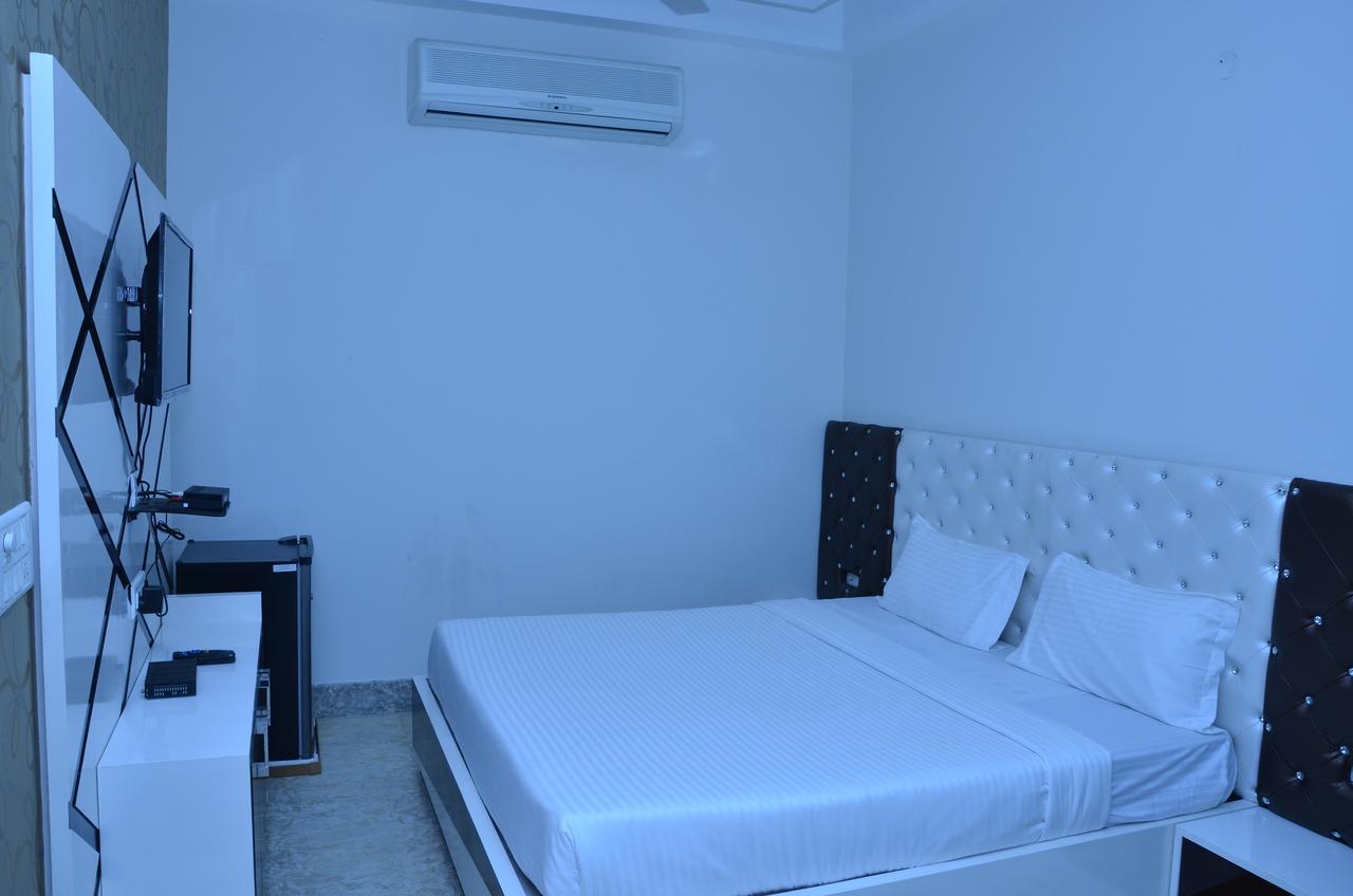 Hotel Royal International นิวเดลี ภายนอก รูปภาพ